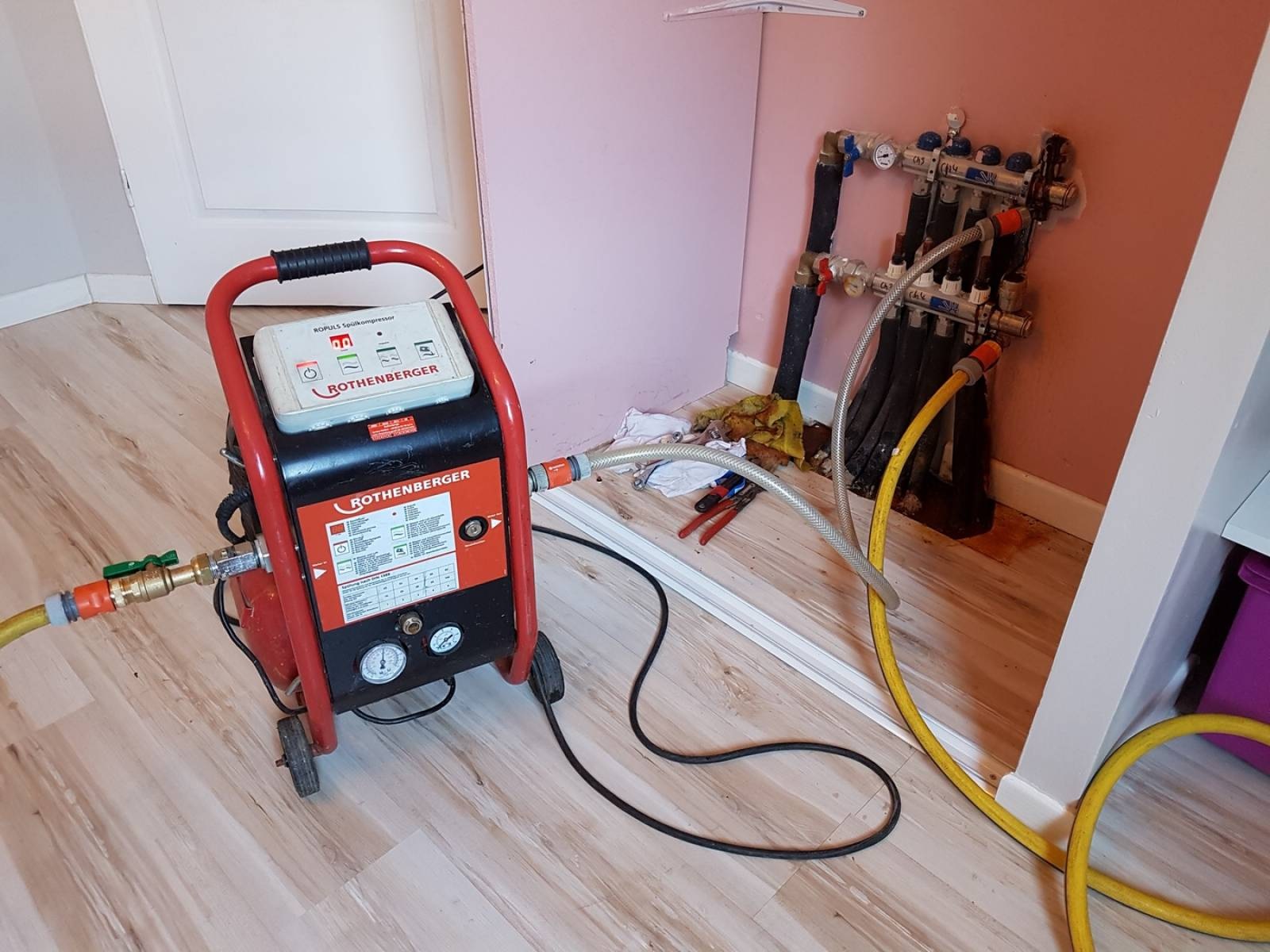 Çakmak Vaillant Hermetik Şofben Kombi Bakımı